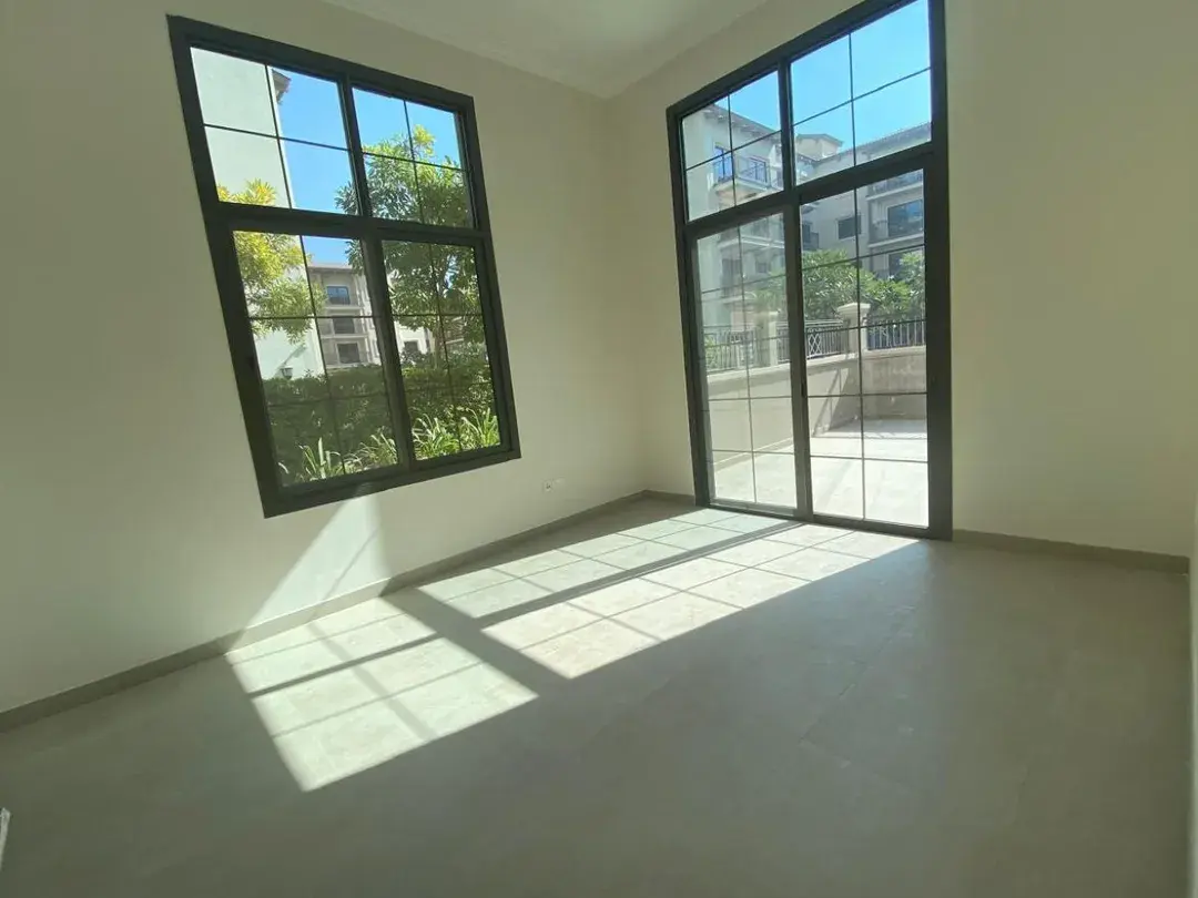 Corner 2BR+Maids |Ground Floor |Vibrant Community, photo 1
