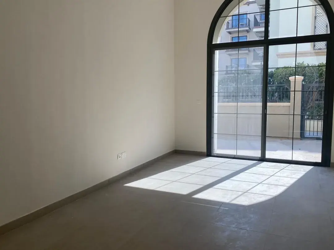 Corner 2BR+Maids |Ground Floor |Vibrant  Community, photo 3