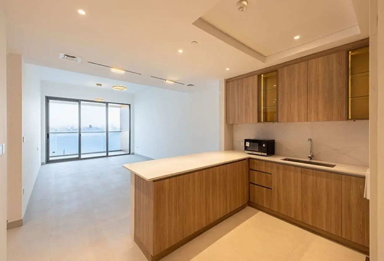 Spacious 1 BR | Sea View | Vacant, photo 1