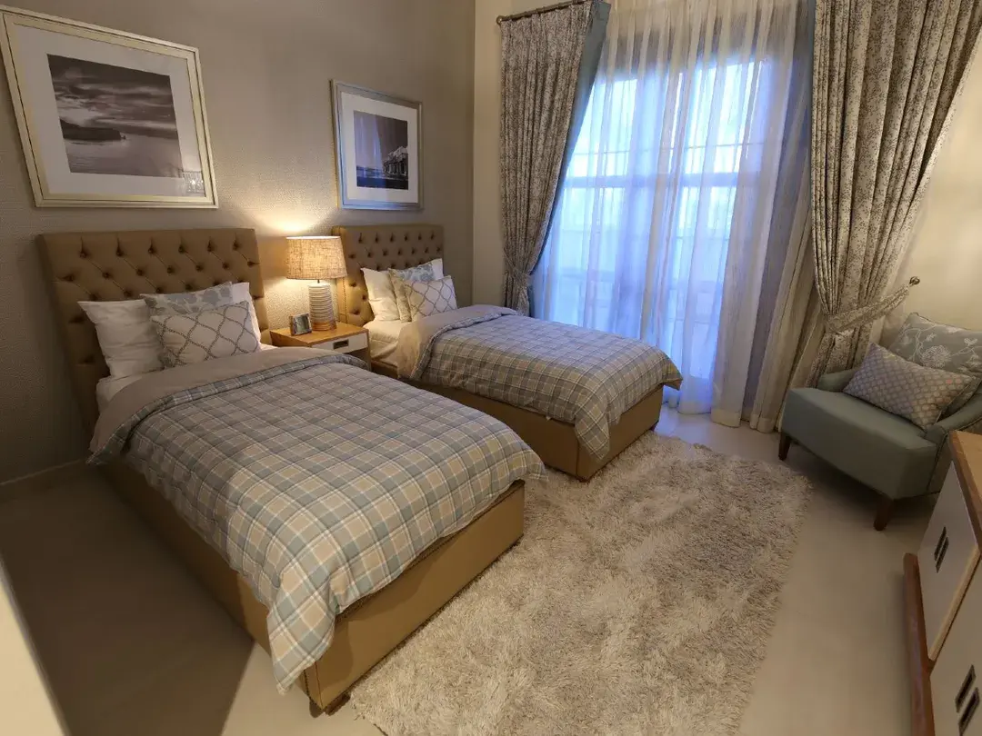 Spacious 2 BR Apartment in Qamar 11 for Sale, photo 3
