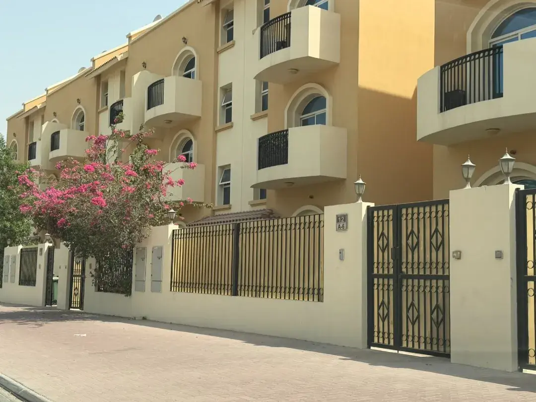 Spacious 4BR Townhouse | G+2 | Family Community, photo 1