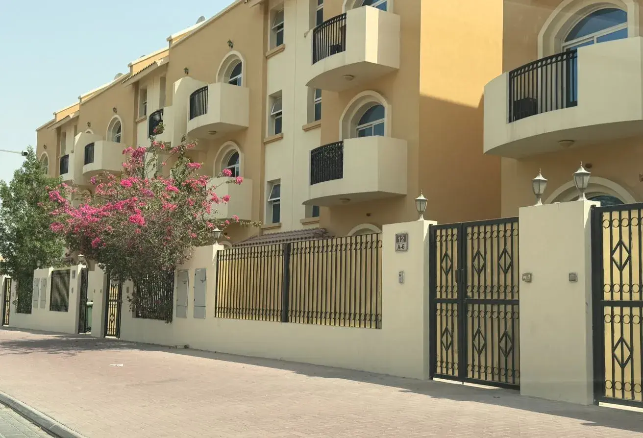 Spacious 4BR Townhouse | G+2 | Family Community, photo 1